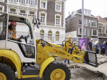 DDCF3125-4E8B-4BD3-B9FF-C0BD41EE4F87